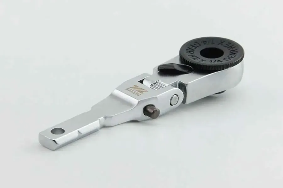 711L-EDC-Gear-for-Astronauts-04